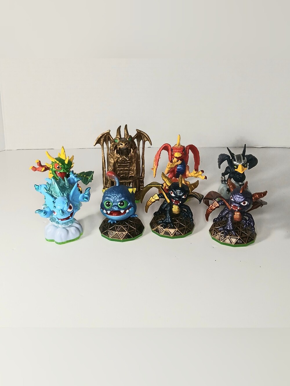 Skylanders Green Base Figure Lot Of 8 – Spyro's Adventure Series 1 2011